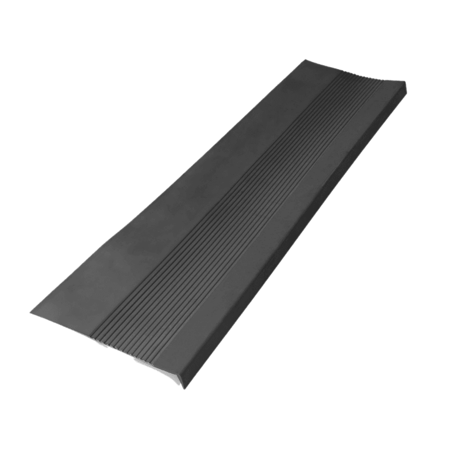 Grada Estriada Negra 1.5 - playplaza.uy