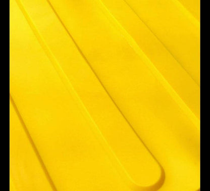 Piso Podotáctil Estriado 30x30cmx7mm playplaza.uy